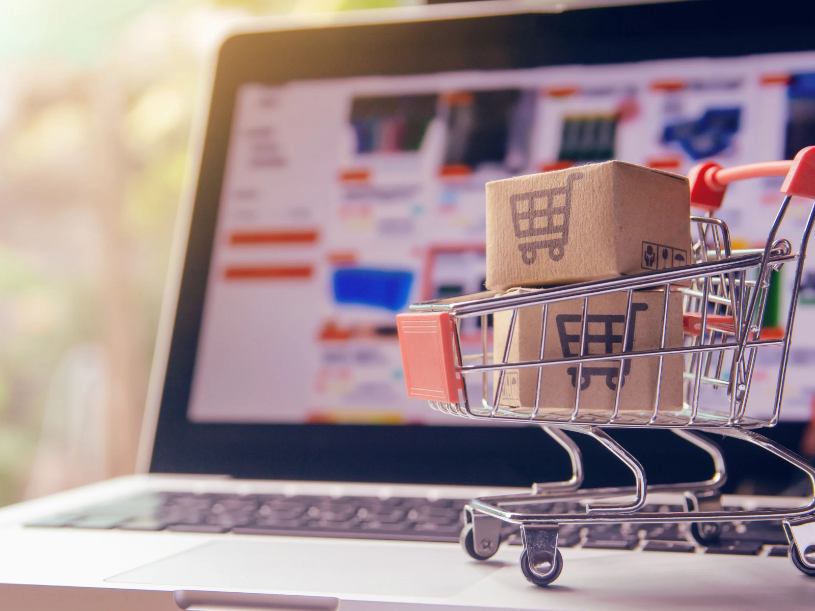 Marketplaces de moda: os principais para vender roupa online